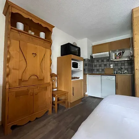 Superbe Au Pied Des Oeufs