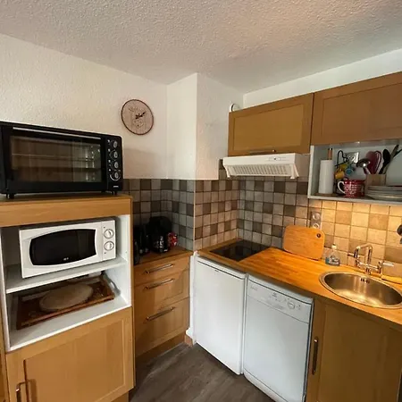 Superbe Au Pied Des Oeufs *